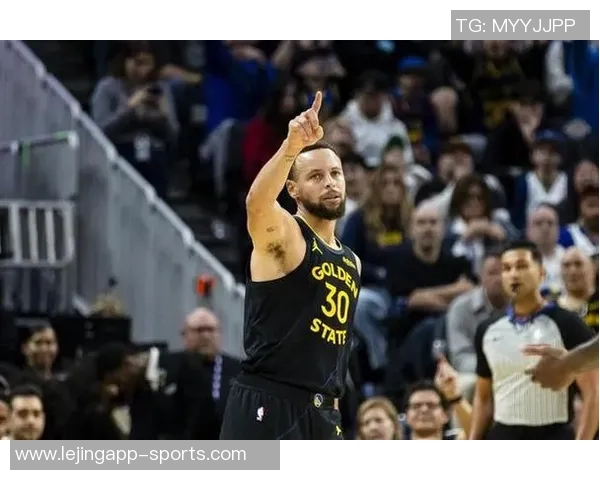 库里赞克尼佩尔适应NBA快节奏与阵地战能力出众表现令人惊叹